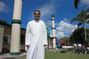 'People fear what they don't know': Mackay mosque opens doors in hope of educating community 