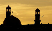A long Ramadan ahead – British Muslims prepare for the fast