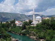 Bosnia’s Muslims Reopen Mosque Serbs Blew up During the War
