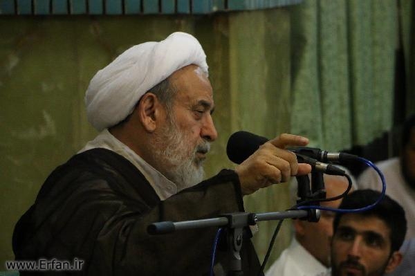 Photos/ professor Ansarian,s lectures on the occasion of Imam Sadiq (as) martyrdom in Hosseinieh of Hamedani in Mashhad